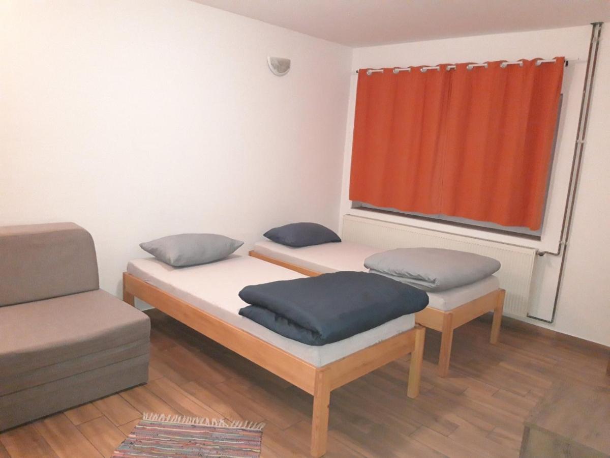 Apartment Eurho Osijek Luaran gambar