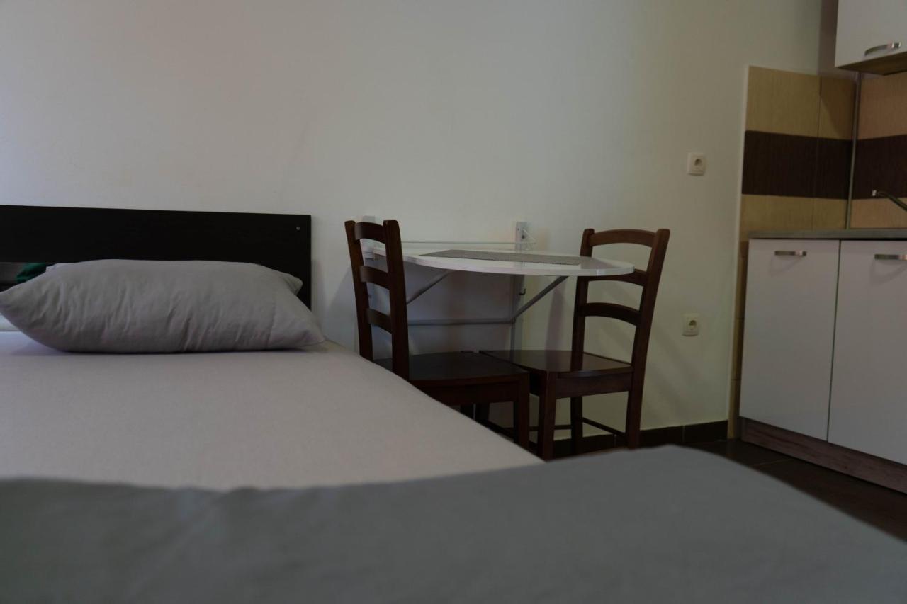 Apartment Eurho Osijek Luaran gambar