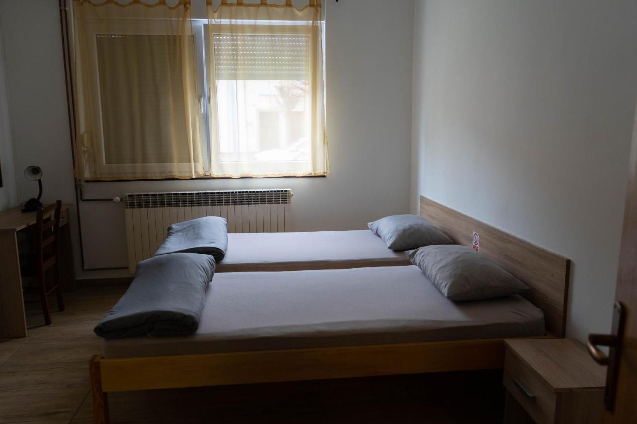 Apartment Eurho Osijek Luaran gambar