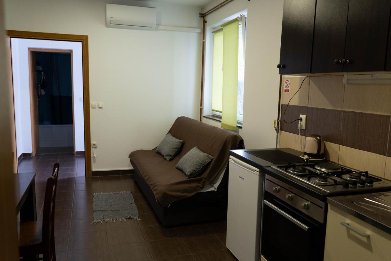 Apartment Eurho Osijek Luaran gambar