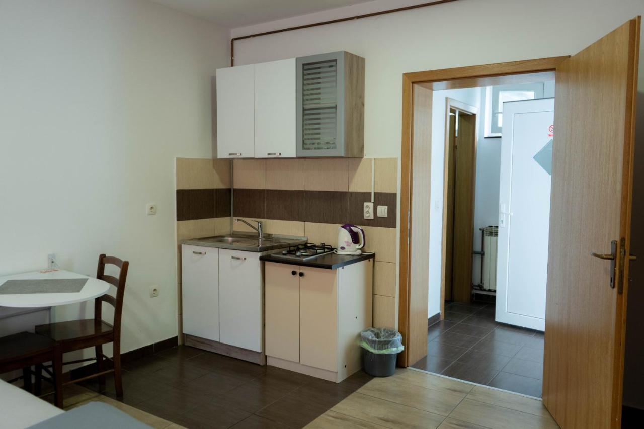 Apartment Eurho Osijek Luaran gambar