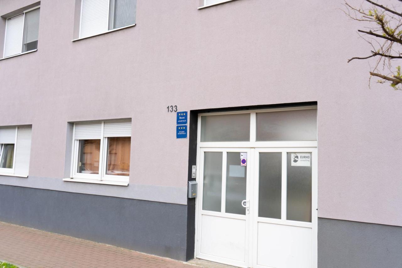 Apartment Eurho Osijek Luaran gambar