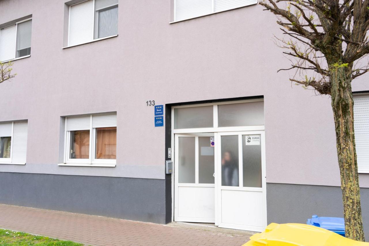 Apartment Eurho Osijek Luaran gambar