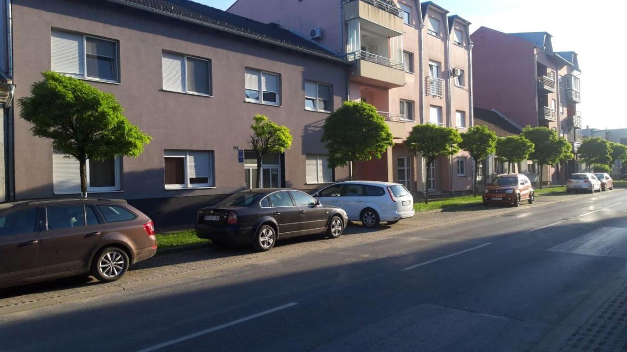 Apartment Eurho Osijek Luaran gambar