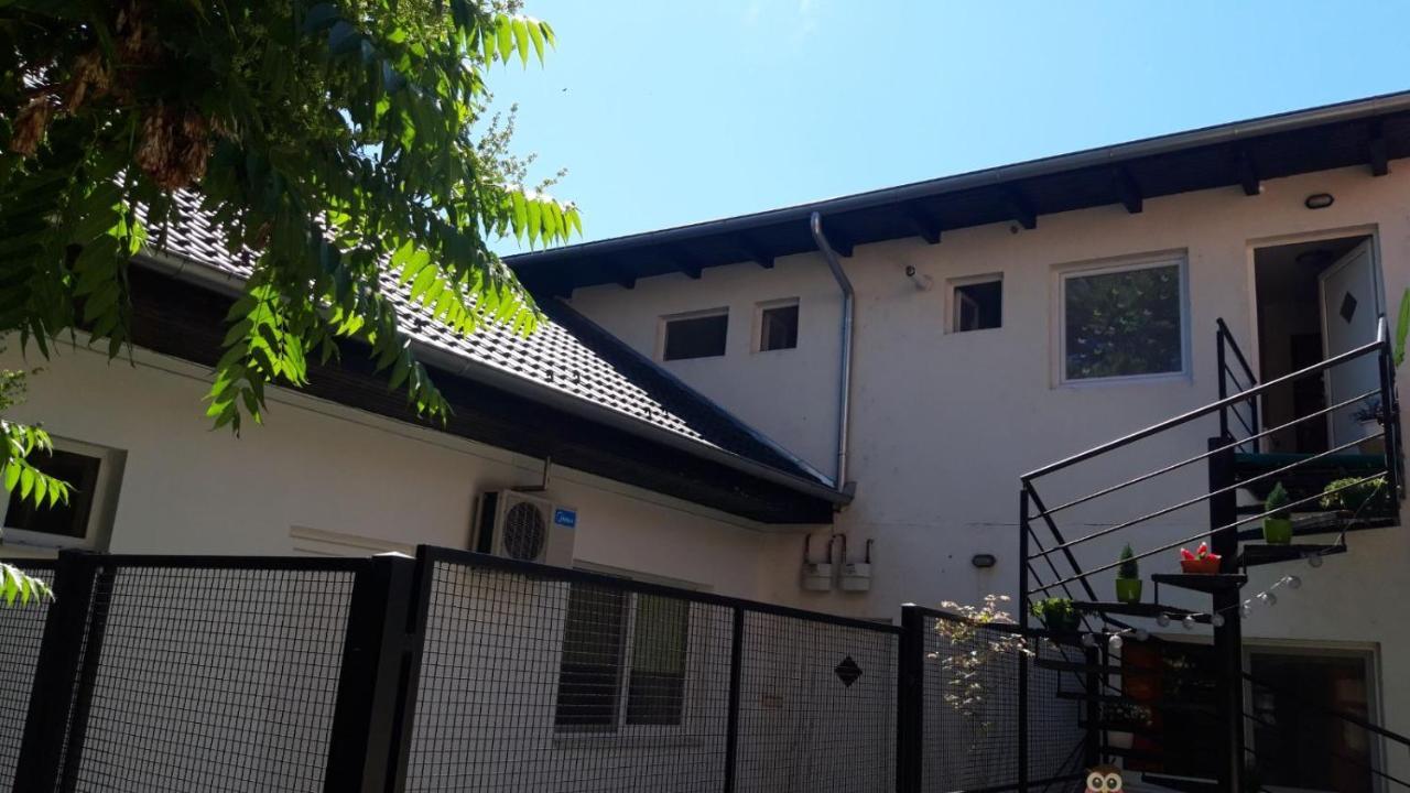 Apartment Eurho Osijek Luaran gambar